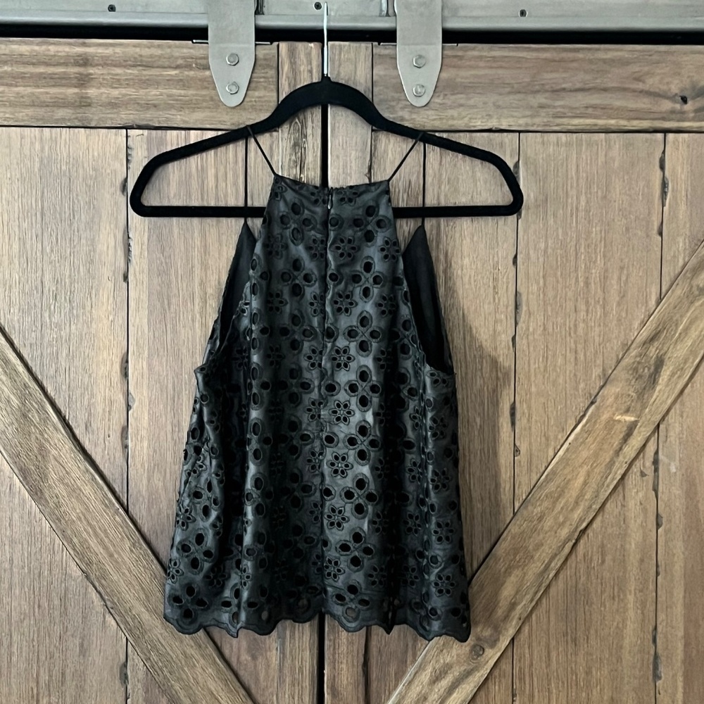 ASTR The Label Black Embroidered Sheer Floral Zip Closure Tank Size Small - Picture 3 of 7